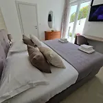 דירה Luxury Perla In With Heated Pool