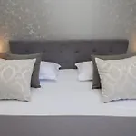 Appartement Luxury Perla In With Heated Pool