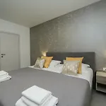 Luxury Perla In With Heated Pool Appartement Vinišće