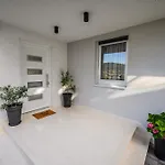 Appartement Luxury Perla In With Heated Pool Vinišće