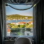 Luxury Perla In With Heated Pool Appartement