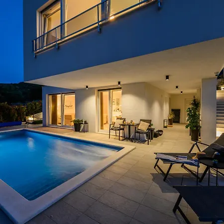 Luxury Perla In With Heated Pool 아파트 Vinišće