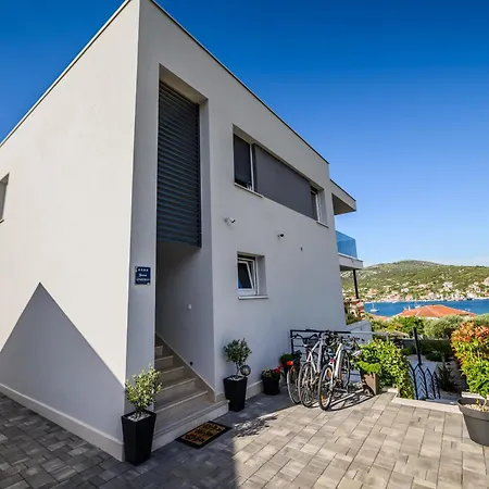 Appartement Luxury Perla In With Heated Pool