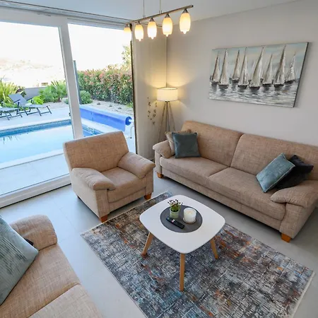 Luxury Perla In With Heated Pool Apartament *