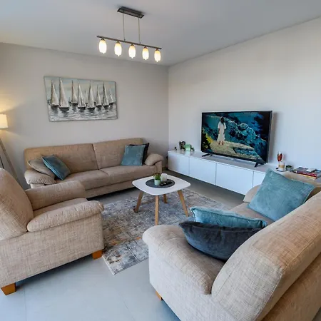 Luxury Perla In With Heated Pool *