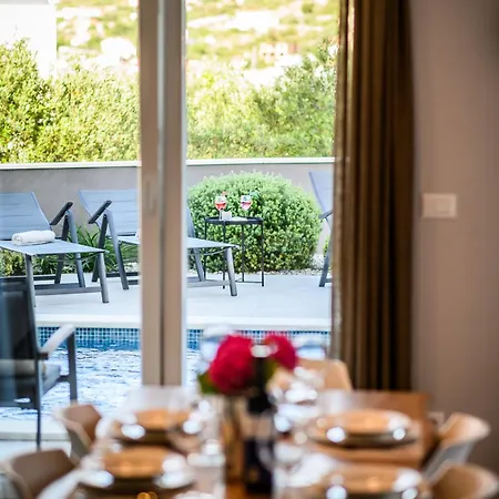 Apartament Luxury Perla In With Heated Pool