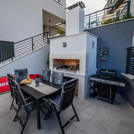 Apartament Luxury Perla In With Heated Pool Vinišće